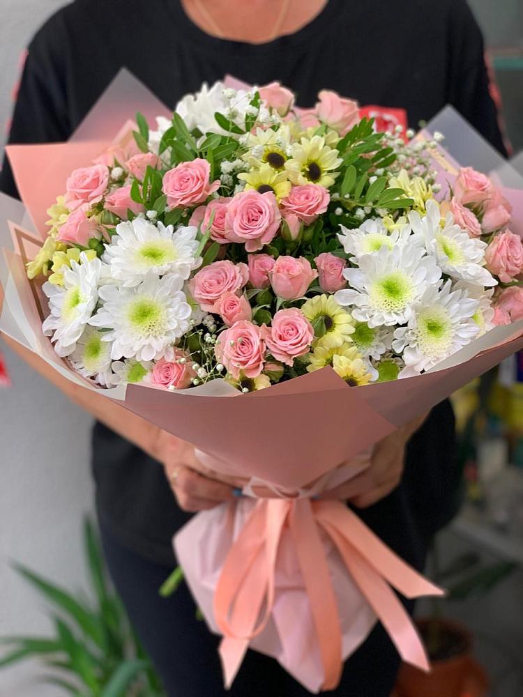 Букет цветов из: Розы и Хризантемы в Архангельске
