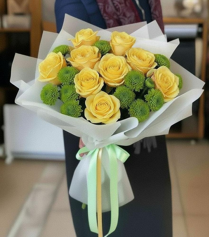 Букет цветов из: Хризантемы и Розы в Архангельске