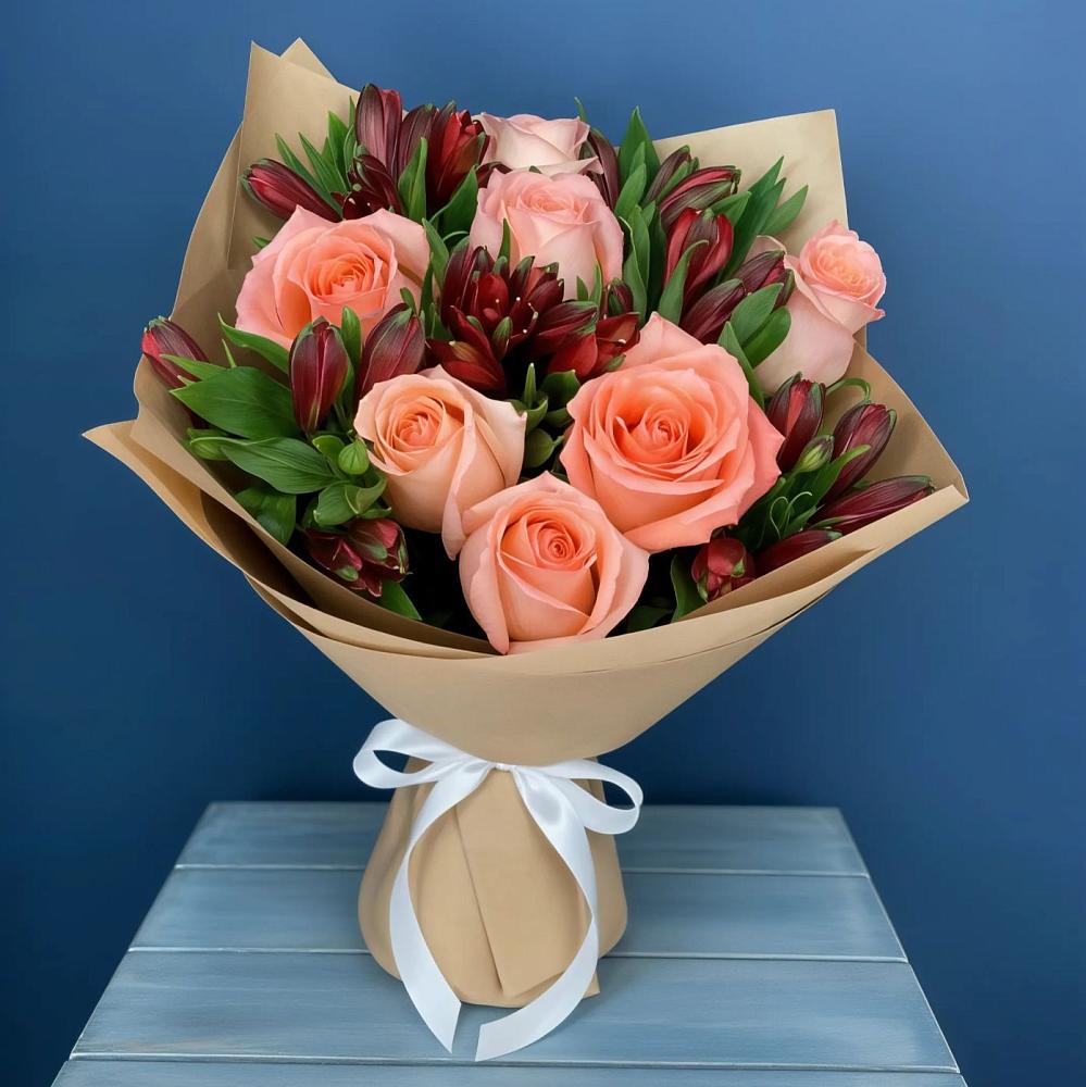 Букет цветов из: Розы и Альстромерии в Архангельске