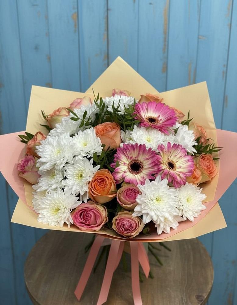 Букет цветов из: Розы, Герберы и Хризантемы в Архангельске