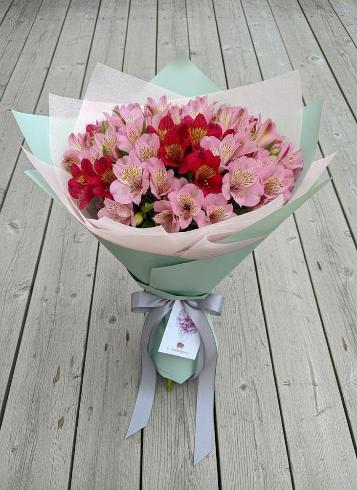 Букет цветов из: Альстромерии в Архангельске