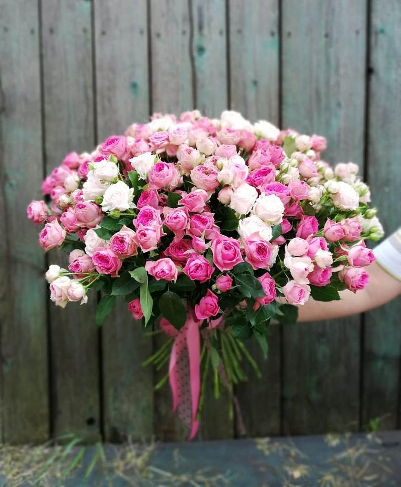 Букет Розовые кустовые розы Натали и Лав Лидия в Архангельске