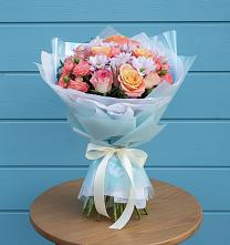 Букет цветов из:  Хризантемы и Розы в Архангельске