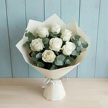 Букет Белые розы в Эвкалипте в Архангельске
